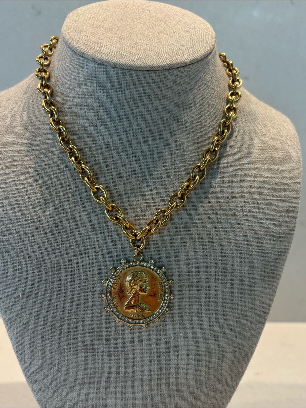 Gold-Tone Queen Coin Pendant Chain Necklace - Women Jewelry